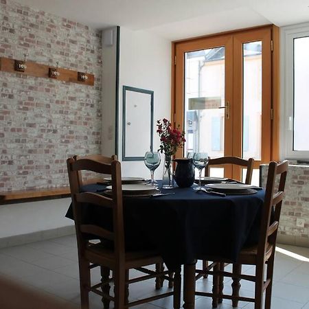 Fresnay-sur-Sarthe Maison Renovee Atoue Locヴィラ エクステリア 写真