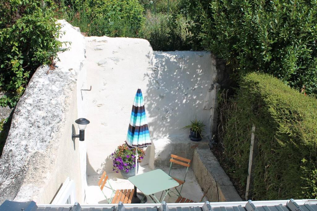 Fresnay-sur-Sarthe Maison Renovee Atoue Locヴィラ エクステリア 写真