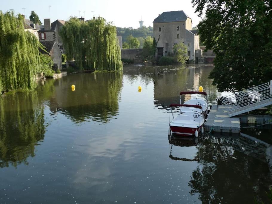 Fresnay-sur-Sarthe Maison Renovee Atoue Locヴィラ エクステリア 写真