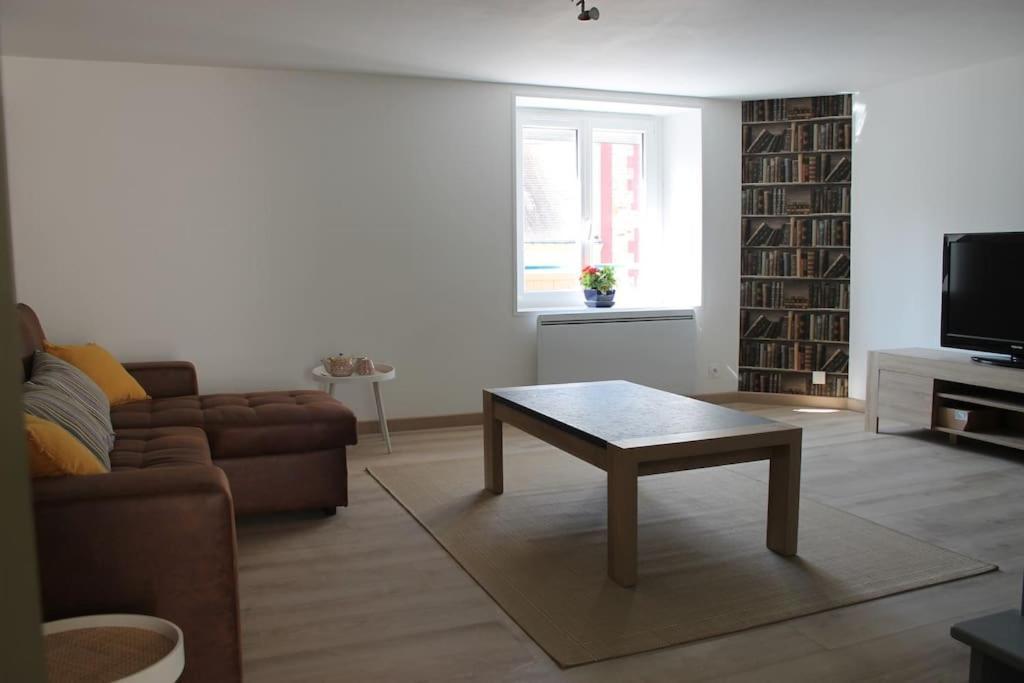 Fresnay-sur-Sarthe Maison Renovee Atoue Locヴィラ エクステリア 写真